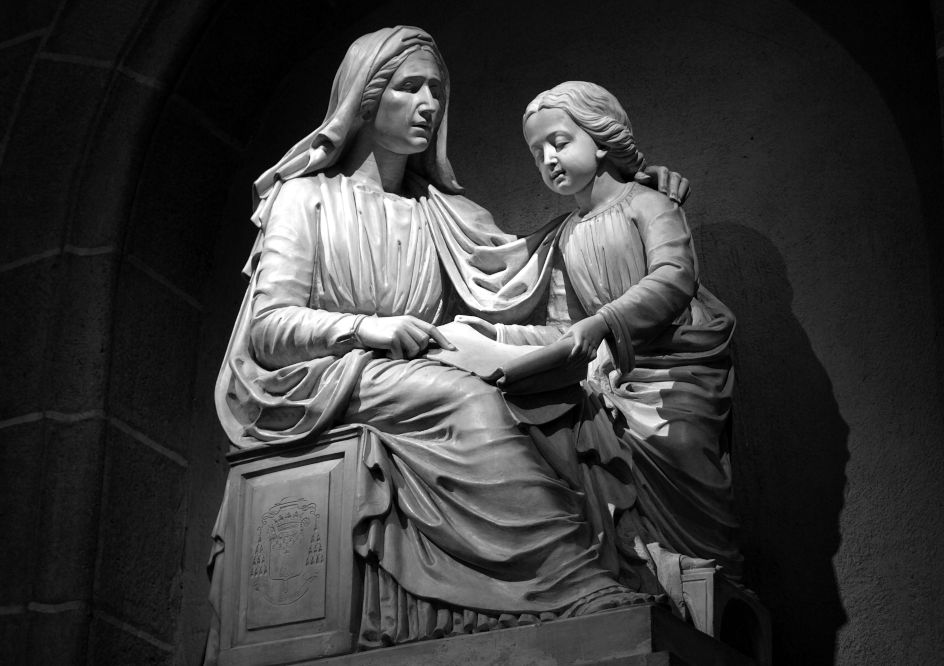 Statue de la vierge Marie & de l'enfant Jésus, cathédrale du Puy-en-Velay